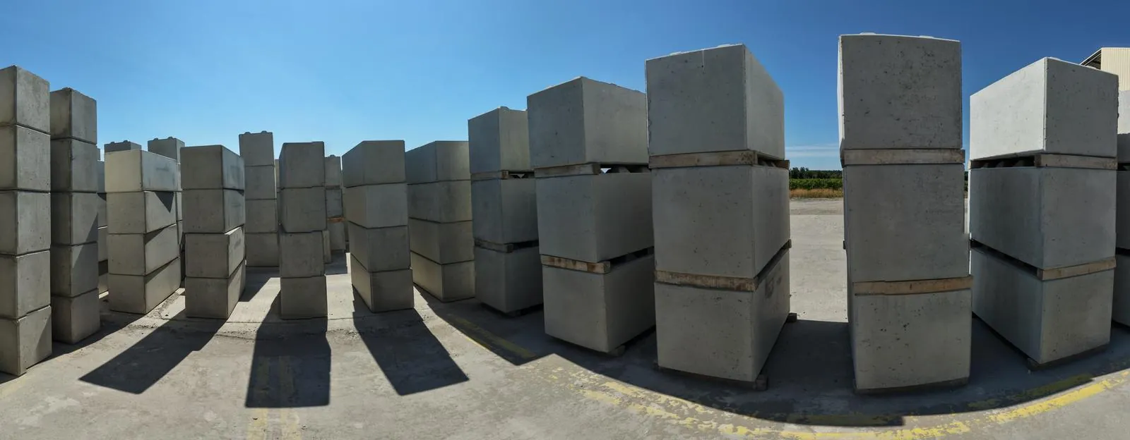 Cour de stockage de blocs béton